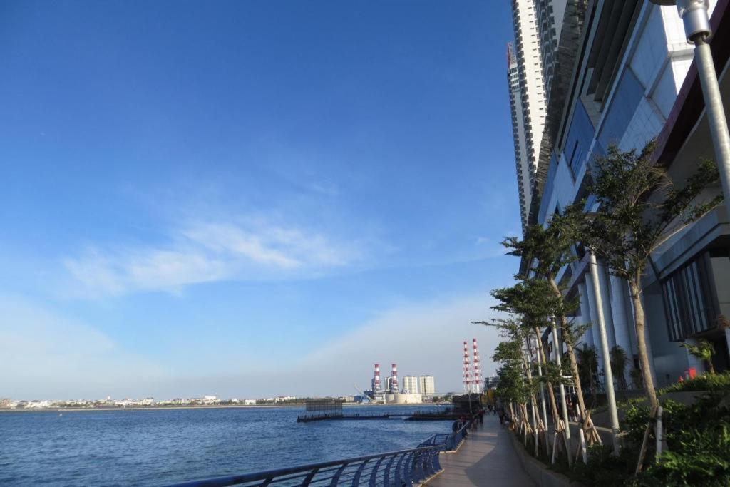 Hotel Golden Sky Pluit Jakarta Exterior photo